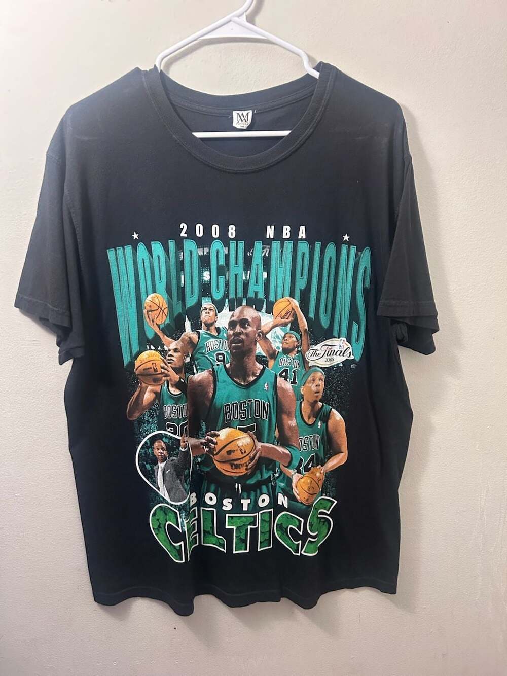 M Vintage 2008 NBA Finals Boston Celtics vs LA Lakers T-Shirt Size Large